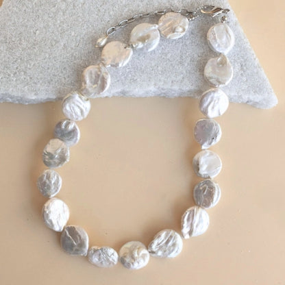 Collar perla moneda