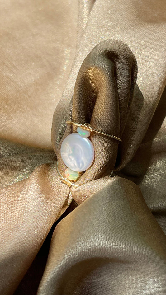 Anillo URI con perla moneda