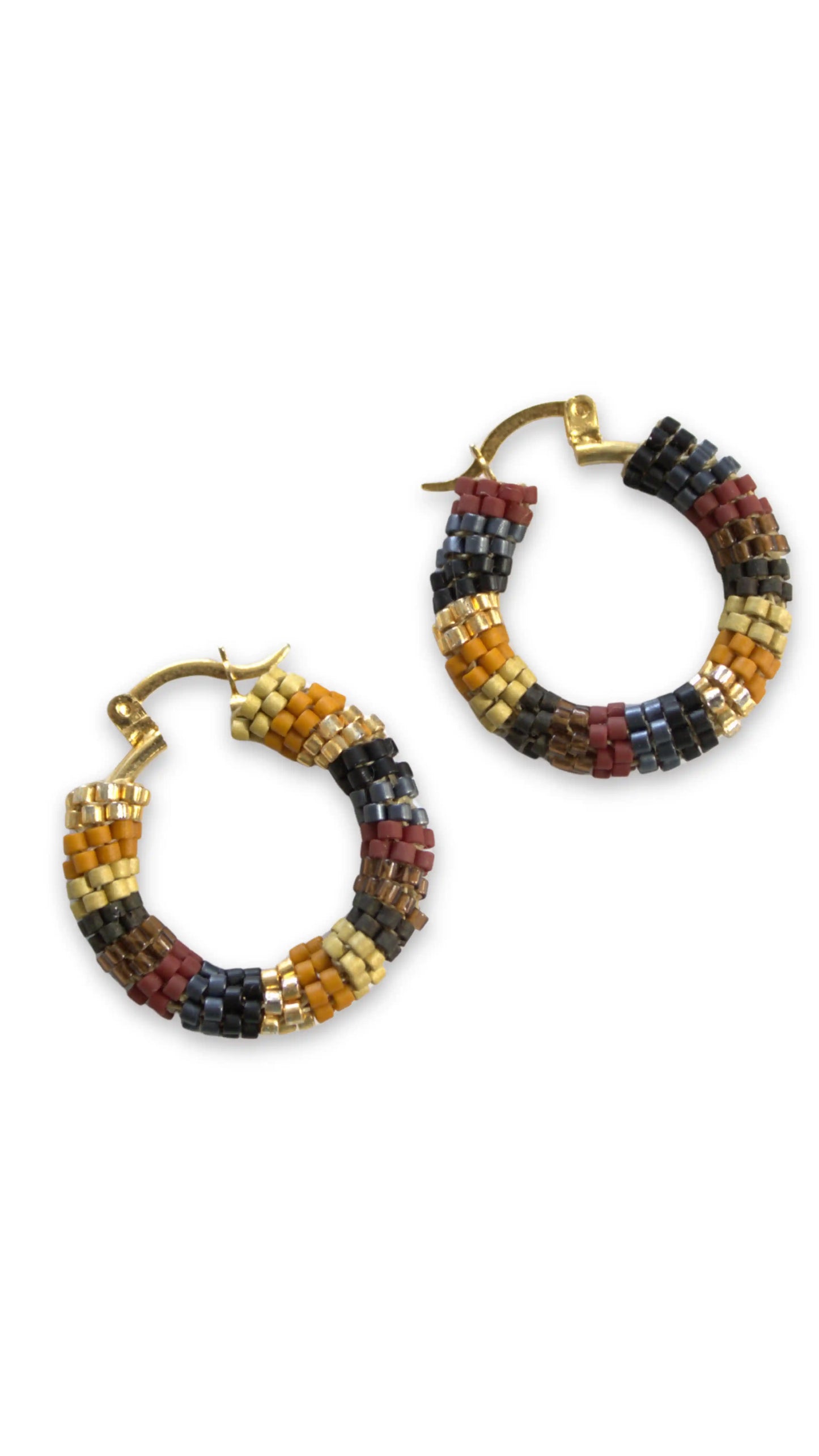 aretes artesanales de cuentas miyuki
