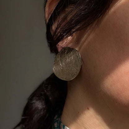 Aretes Hot Mess de formas orgánicas