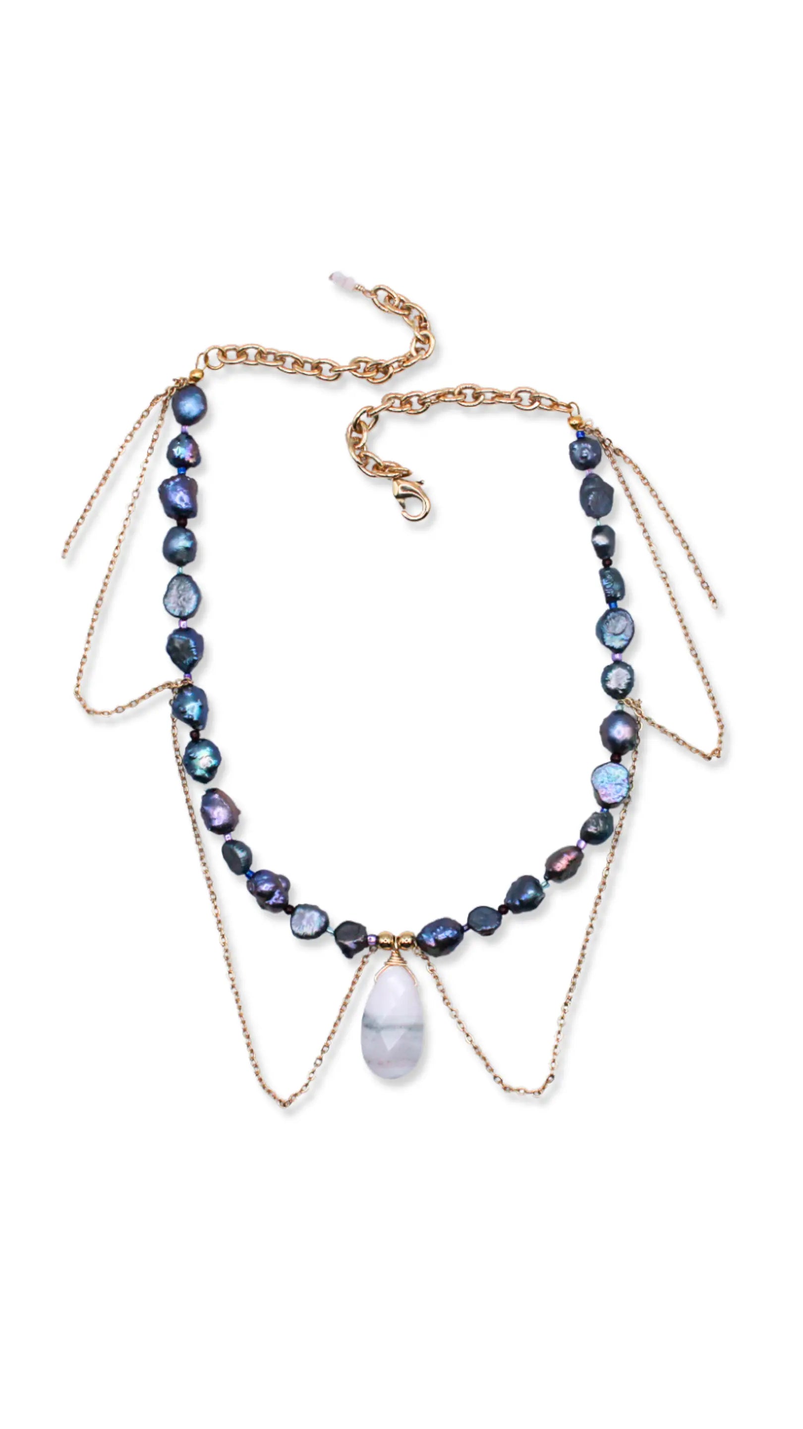 Collar Zaria con perlas negras y cuarzo