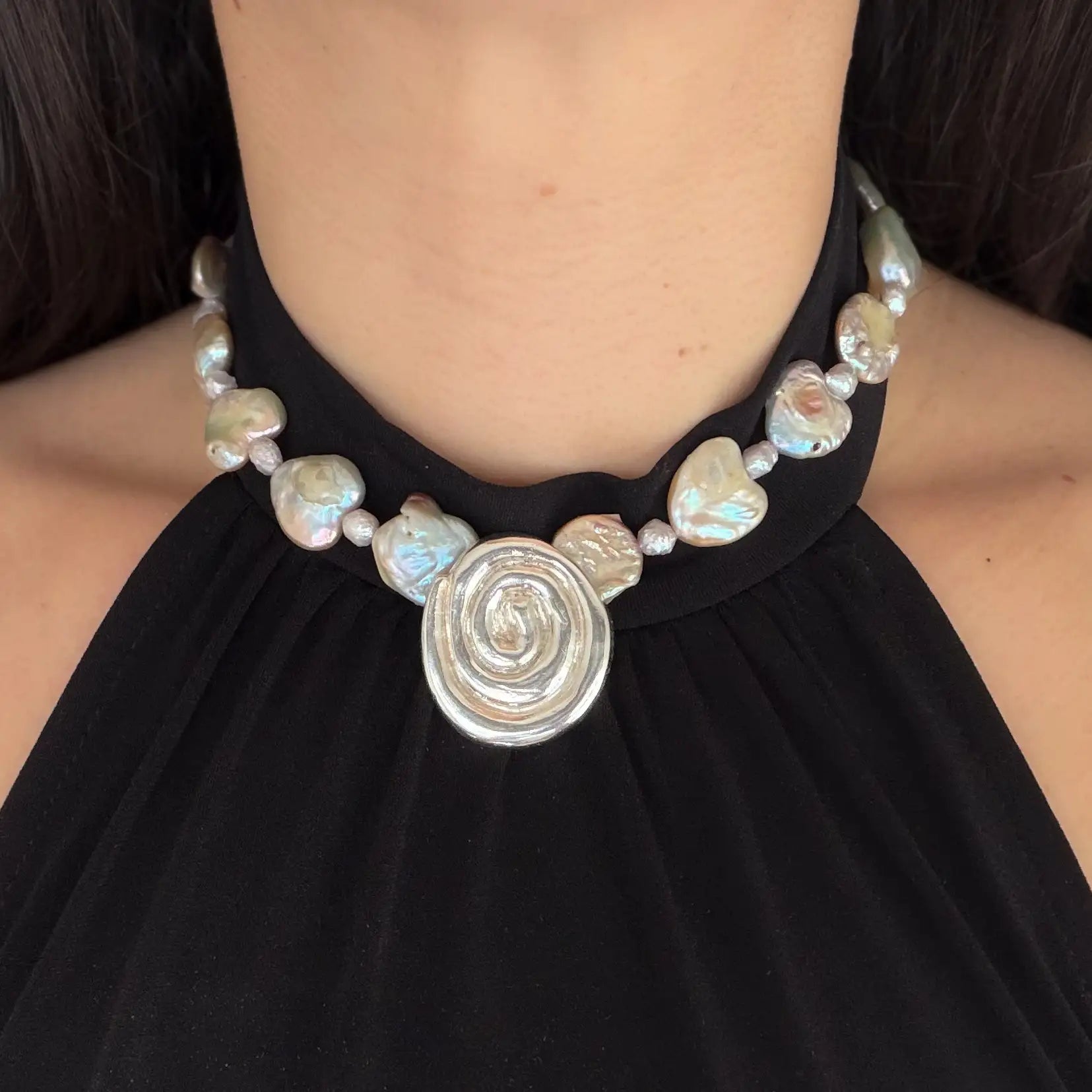Collar Calipso con perlas barrocas y dije en plata .925