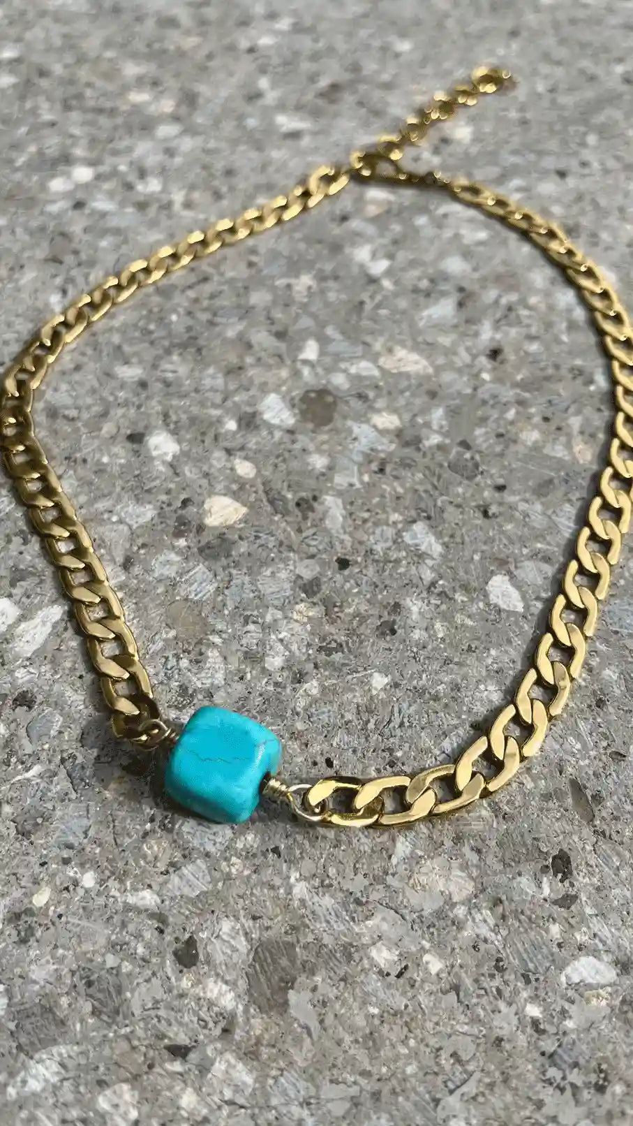 Collar Calliope artesanal con turquesa natural — URi Atelier