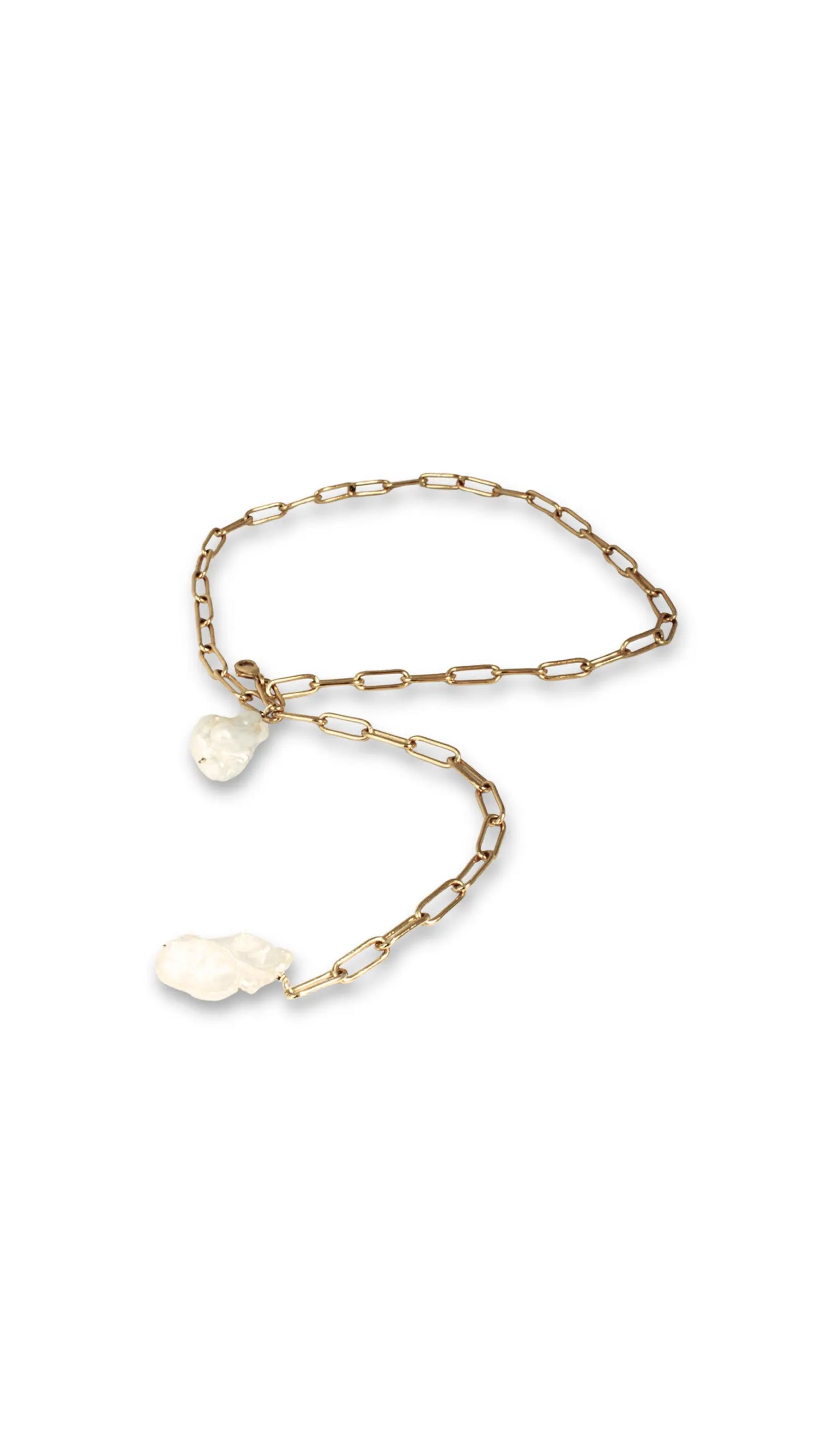 Collar dorado con perlas Keshi