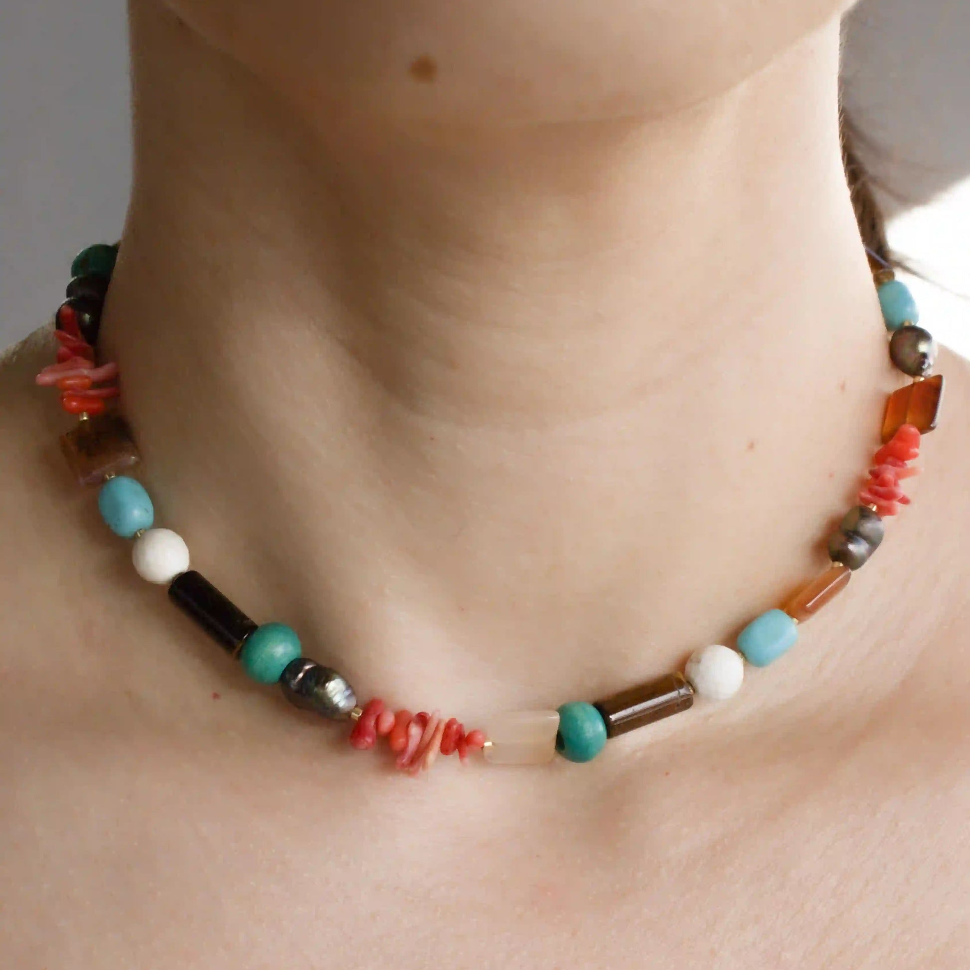 Collar Mayari con piedras naturales