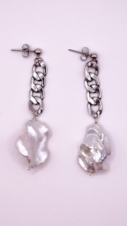 Aretes Isis