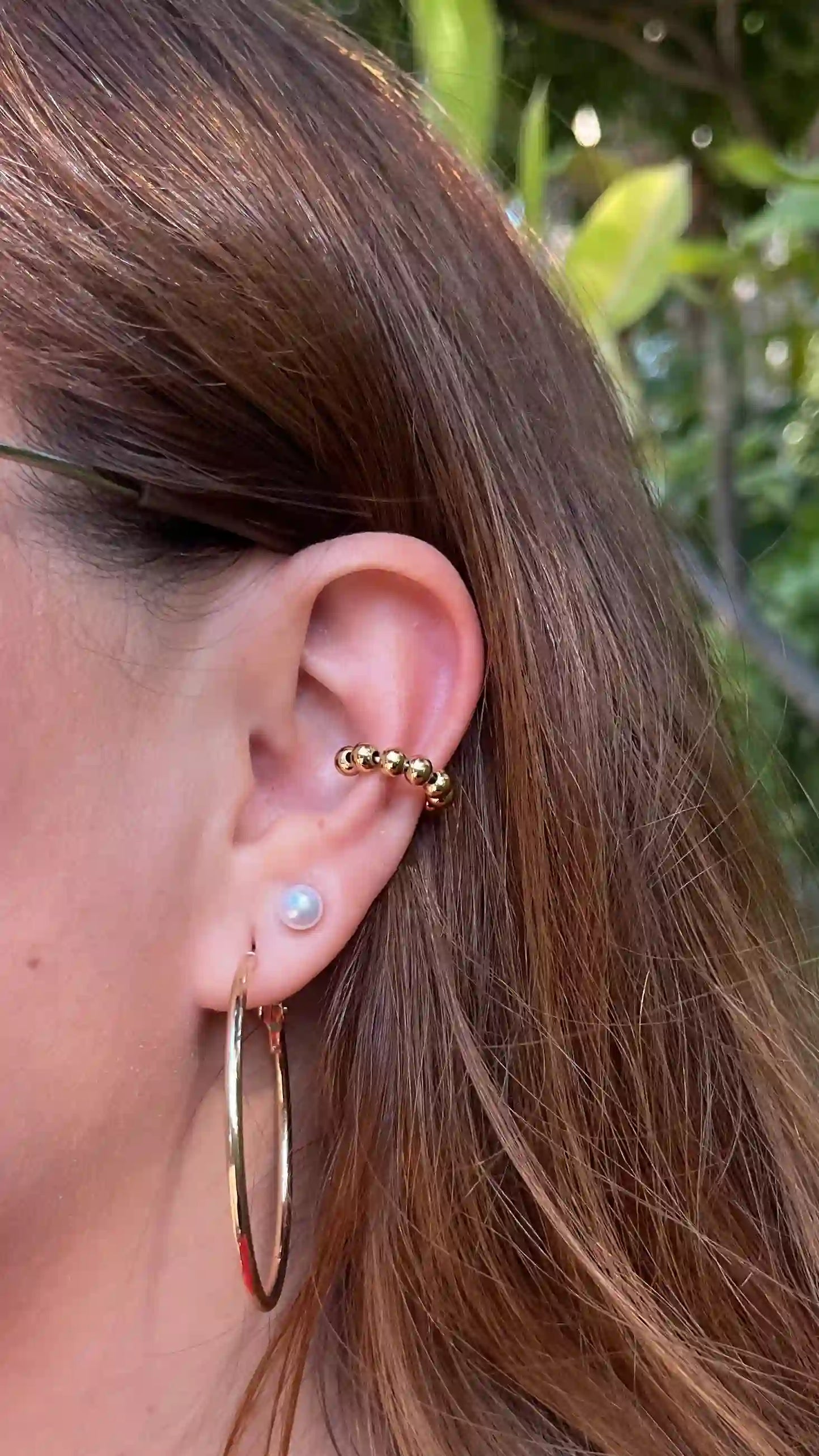 Earcuff Enso con jade natural hecho a mano — URi Atelier