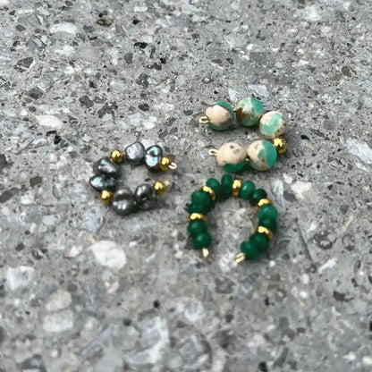 Earcuff Enso con jade natural hecho a mano — URi Atelier